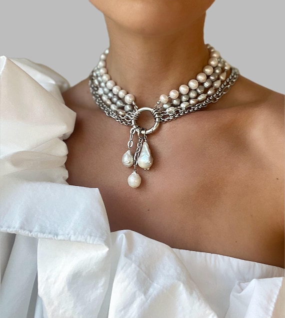 Pearl large necklace, chunky pearl necklace ,statement unique pearl choker, high fashion pearl necklace ,stylish pearl choker, alt jewelry