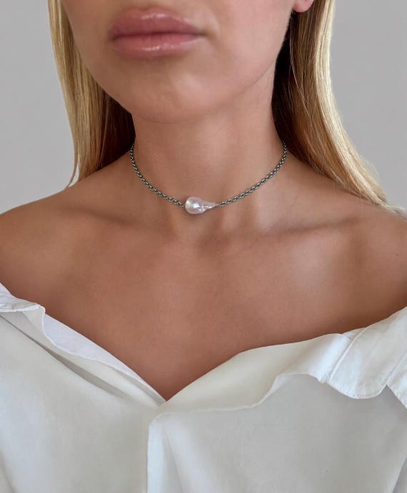 Chain baroque pearl necklace, chain trendy necklace 2024 ,minimalistic baroque necklace ,delicate chain necklace pearl pendant, alt choker