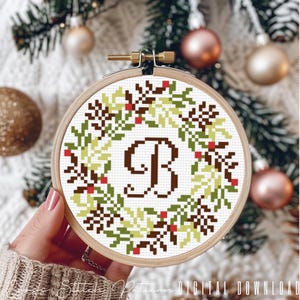 Padrão de ponto cruz de enfeite de Natal, amostra de alfabeto, enfeite inicial personalizado, decoração de férias, presente de Natal, download digital