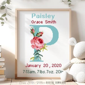 Patrón de punto de cruz para anuncio de nacimiento, decoración de guardería con la letra P, muestrario de registro de nacimiento personalizado para punto de cruz, regalo para bebé, descarga digital en PDF