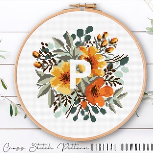 Letra floral P, padrão de alfabeto em ponto cruz, monograma com flor, amostrador de ponto cruz contado, bordado inicial, download digital PDF