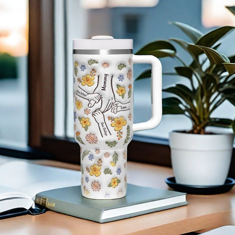 Personalized Tumbler 3D Inflated Effect Printed 40 Oz Stainless Steel Hand in Hand Tumbler With Handle Mother's Day Gift For Mom, Nana image 1