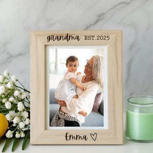 Personalized New Grandma Picture Frame - Custom Engraved Gift with Grandkid's Name
