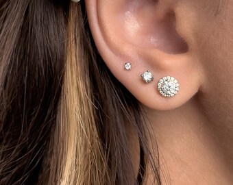 Halo Earrings in 925 Silver with 4mm Lab Grown Moissanite