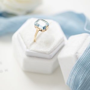 Boîte à bagues en velours blanc nacré, Boîte à alliances, Boîte à bagues pour proposition, Cadeau de mariée, Boîte en velours, Boîte à bagues hexagonale, Boîte à monogramme, Livraison gratuite