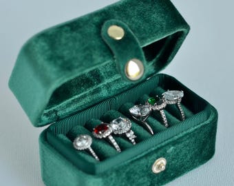 ベルベット製リングボックス、名入れジュエリーオーガナイザー、ブライズメイドギフト、婚約祝い、結婚式、モノグラム入り、14色展開