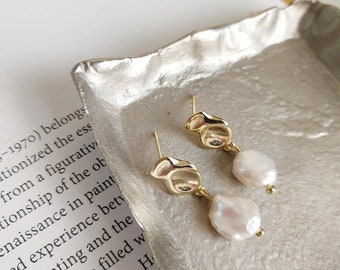 18K Gold Filled Baroque Pearl Drop Dangle Earring,Dainty Earrings,Freshwater Pearl Earrings