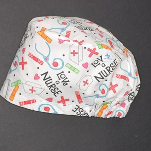 Love a nurse elastic surgical cap for nurses, midwifes, nursing assistant
