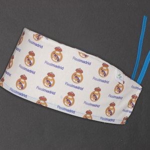 Soccer surgical cap with straps for doctors, nurses, dentists