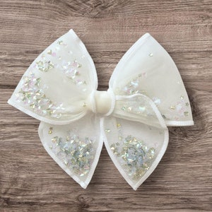 Sequin Stars Shaker Bow