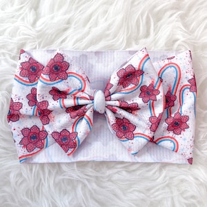 Strange Show Print Bow