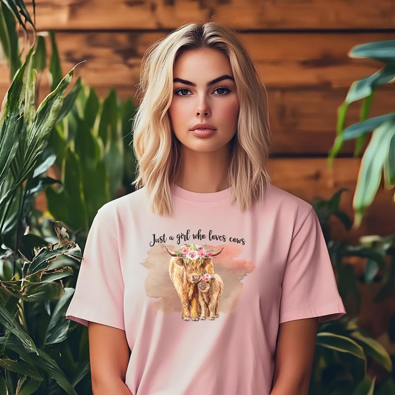 Highland Cow T-Shirt, Just a Girl Who Loves Cows V-Neck or Crew for Women bild 10