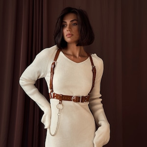 Harness mit Kette, Leder Brustgurt Damen, Leder Taillengurte für Damen, Leder Unterbrustgurt, Leder Kleidergurt