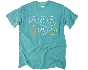 Smiling Face Vintage Shirts Women Happy Face Tshirt Smile Tee Shirt Vintage Comfy Tee Women's Shirts Comfort Colors Distressed Trendy Shirt
