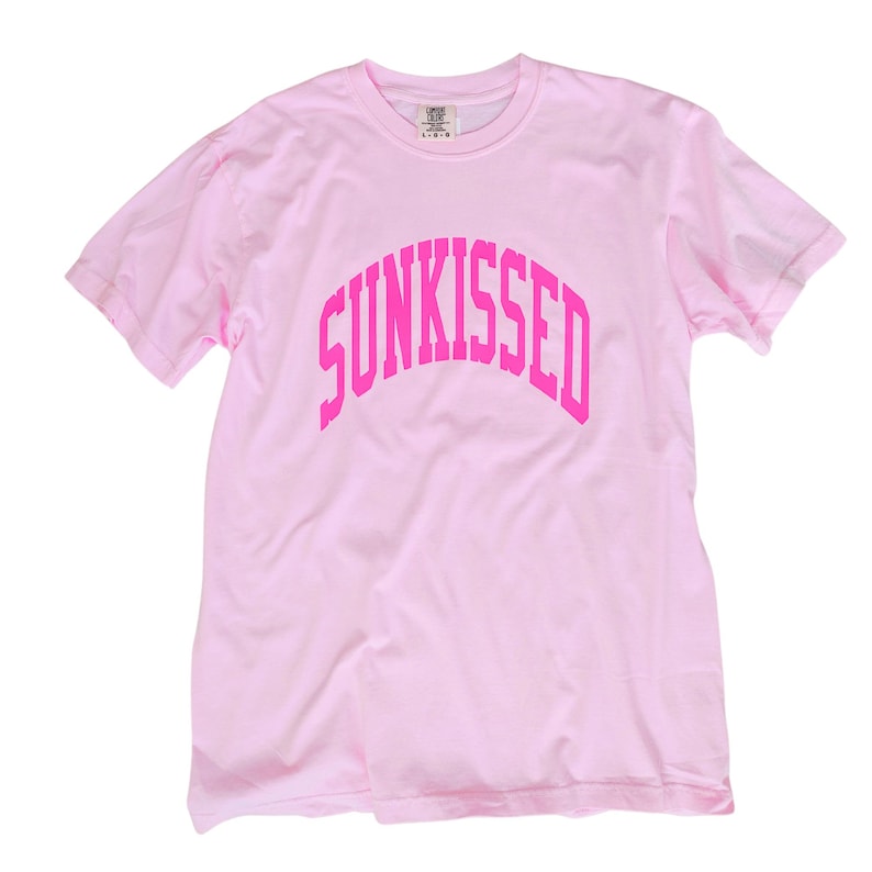 Neon Orange Sunkissed Shirt Summer Tees Oversized Tshirt Preppy Shirts Beachy Tees Preppy Clothes Comfort Colors Shirt Trendy Summer T-Shirt Blossom Pink
