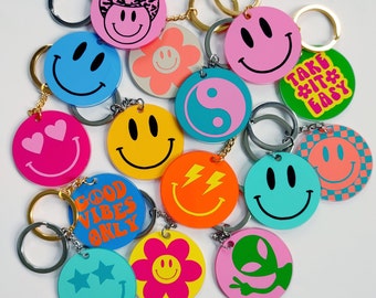 Smile Keychain Trendy Keyring Retro Groovy Flower Power Lightning Keychain Howdy Cowboy Keychain 90s Yin Yang Gift Acrylic Cute Keychain