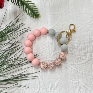 Silicone Beaded KeyChain/Wristlet        Xmas Gift/Bracelet/Bridesmaid     Mothers's Day Gift   Sister/Birthday/Teachers Gift