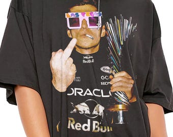 Funny Max Pink Sunglasses Middle Finger T-Shirt | Celebrity Portrait Meme Tee
