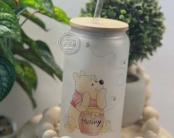 Winnie the Pooh Glass Can: 16oz Beer Glass with Bamboo Lid & Straw