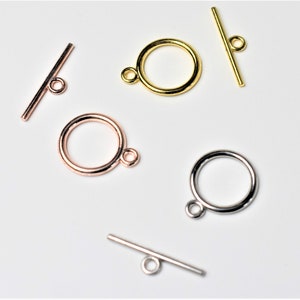 CLOSING DOWN!! 5 toggle clasps in a choice of colours