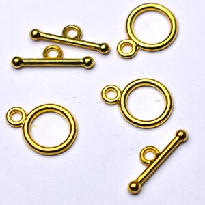 CLOSING DOWN!! 10 Sets Gold tone Toggle Clasps