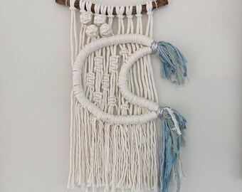 Half moon macrame wall hanging | Nursery Decor | Dreamy room decor.