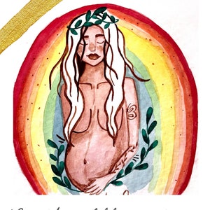 Puede incluir: Una ilustración de acuarela de una mujer embarazada con un arcoíris detrás de ella. La mujer lleva una corona de hojas en la cabeza y tiene los ojos cerrados. El texto "Birth Affirmations" está debajo de la imagen, seguido del texto "this is a friendly reminder of how powerful you are we got you mama!" y "MADE WITH LOVE FROM A MAΜΑ ΤΟ ΑΝΟTHER".