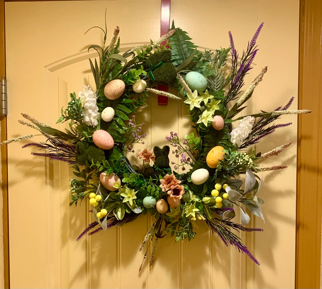 Green Bunny Easter Egg Fern Wreath, Easter Egg Wreath, Easter Bunny ...