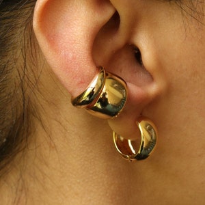 18K Gold Filled Small Thick Huggie Hoop Earrings - Waterproof Earrings - Dainty Gold Hoop Earrings  - Gold Plated Minimal Hoop Earrings
