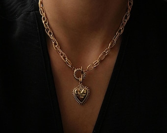 Gold Chunky Chain Necklace - Sacred Heart Pendant Necklace - Chunky Gold Toggle Clasp Necklace