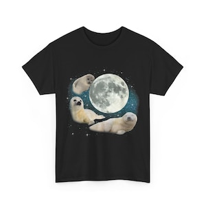赤ちゃんアザラシ3匹のムーンTシャツ、アザラシプリントTシャツ、かわいいアザラシシャツ、海の動物トップ、自然をテーマにしたTシャツ、赤ちゃんアザラシ3匹のシャツ