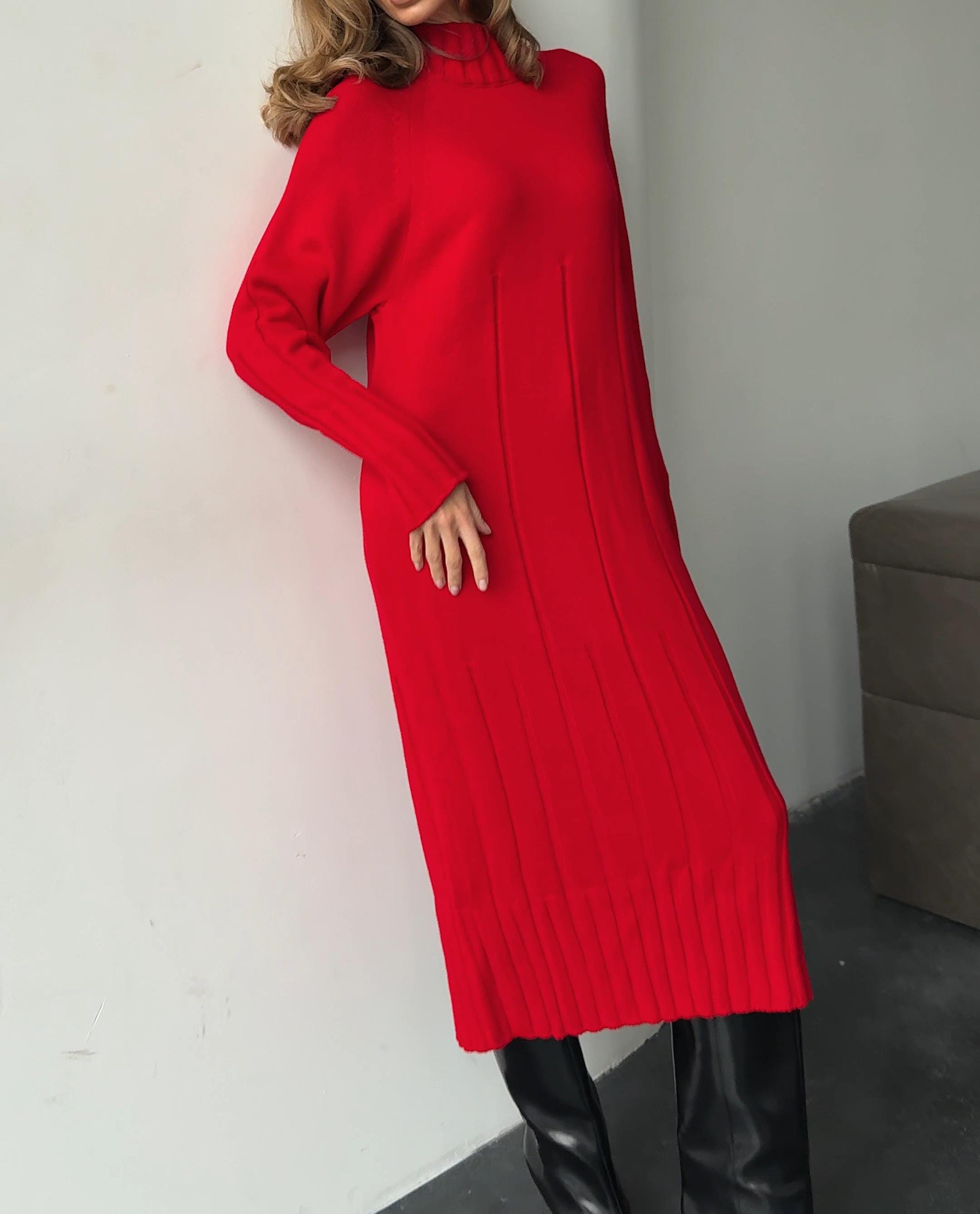 red sweater midi dress Cut Out Keyhole Long Sleeve Sweater High Neck, Liana Knot Midi Dress in Red, Size M, For GNO/Date Night