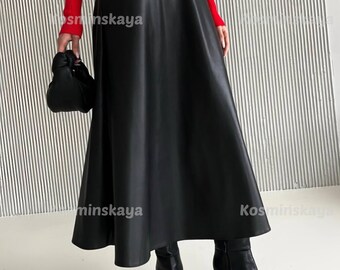 Black Faux Leather Midi Skirt: High Waist Flared Skirt with Pockets