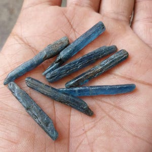 Natural Kyanite Rough Pencil Shape 7 Piece, 31 to 38 MM Blue Kyanite Stick RAW Rough 55 Carat
