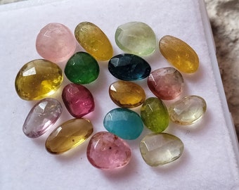 Ensemble de pierres précieuses de tourmaline multiple : pierres taillées roses de 13 carats