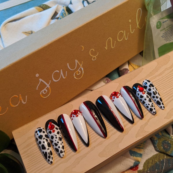 Cruella de Vil - 101 Dalmatians - Press On Nails