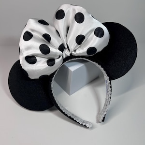 Minnie Mouse Classic Ears - White Polka Dot