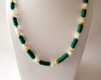 Green vinyl and shell gold plated necklace with white pearl
