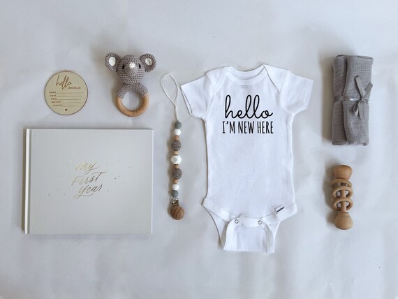Newborn Baby Bundle Box - Pregnancy Gift - Baby Shower Gift