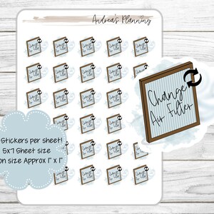 以下が含まれることがあります： 白い背景に、5x7 のグリッドに配置された、約 2.5 cm x 2.5 cm のブラウンとホワイトのエアフィルターが描かれたステッカー 30 枚のシート。ステッカーには「Change Air Filter」というテキストと円形の矢印が描かれています。