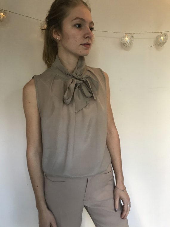Women's silk blouse, sleeveless, beige blouse wit… - image 4