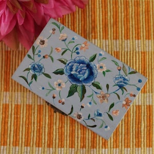Caja de madera, joyero azul, caja de madera pintada a mano con flores, arte español
