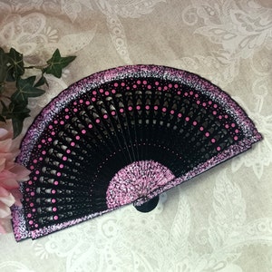 Abanico negro y rosa, abanico español pintado a mano, madera calada, envío gratis