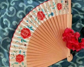 Spanish folding fan, Hand painted fan, pale rose fan, Art of Spain, Hand fan, Free shipping
