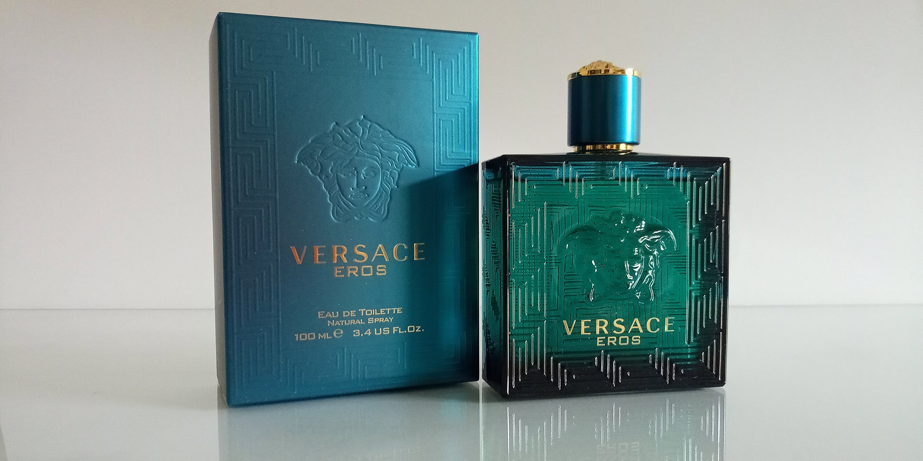Versace eros eau de toilette. Versace natural spray. Версаче натурал спрей. Versace natural spray. Versace pour homme sephora.