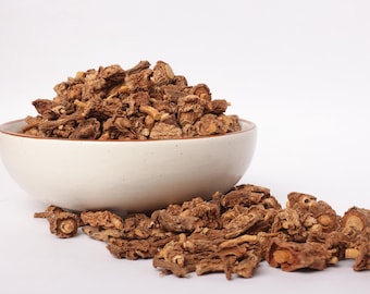 Gedroogde nannariwortel (Indiase sarsaparilla / naruneendi / anantamul)