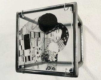 Gustav Klimt, The Kiss, wall art decor, Valentine’s gift.