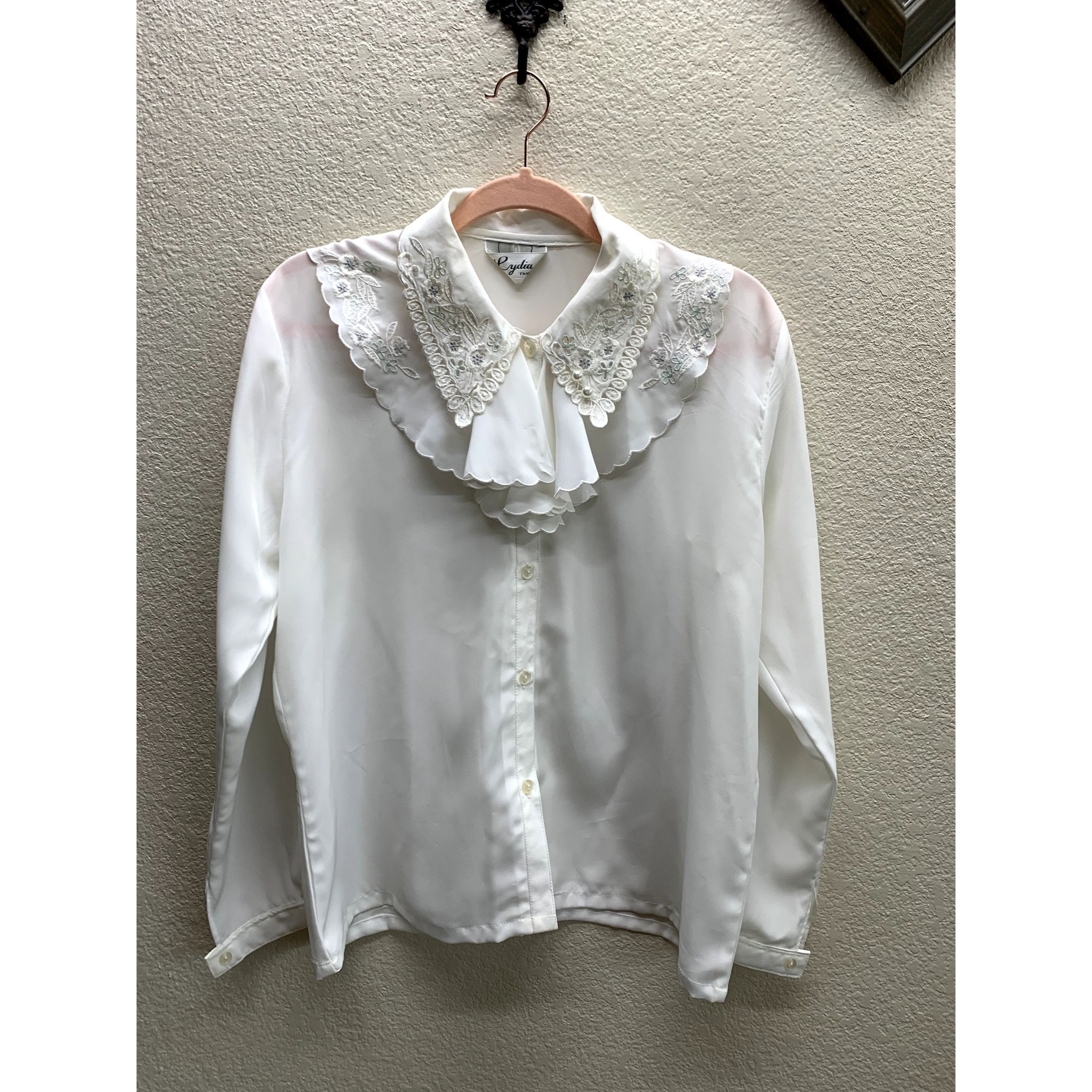 Vintage Romantic Ruffle Embroidered Neck Long Sleeve Top Vintage Romantic Ruffle Embroidered Neck Long Sleeve Top