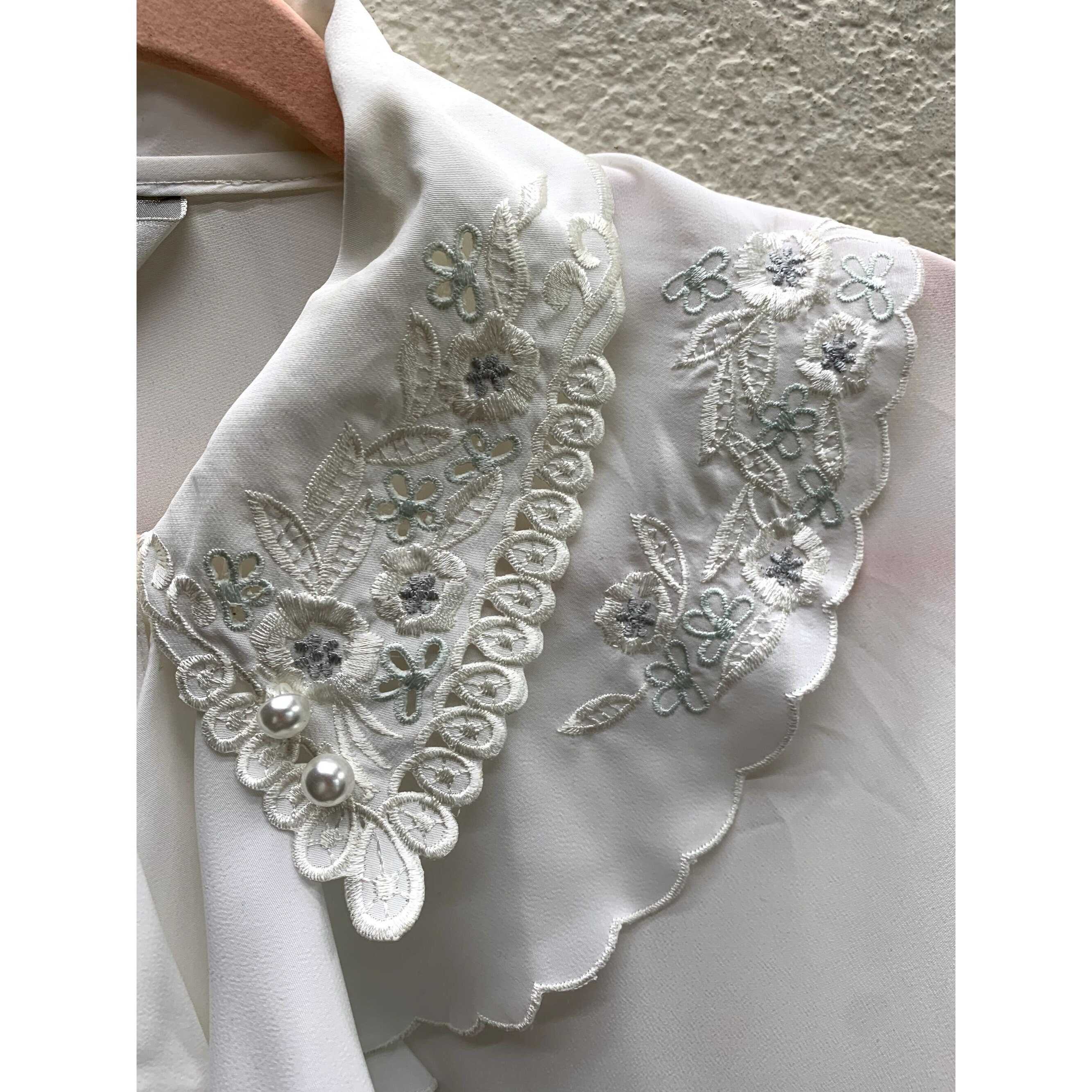 Vintage Romantic Ruffle Embroidered Neck Long Sleeve Top Vintage Romantic Ruffle Embroidered Neck Long Sleeve Top
