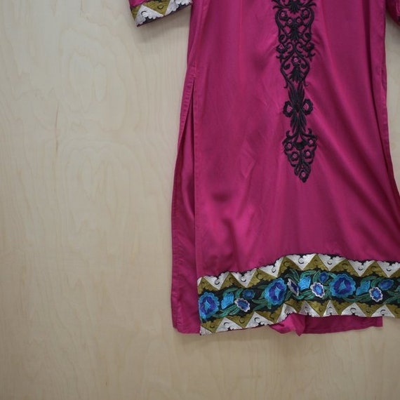 Floral Embroidery Light Pink Cotton Indian Kurti - image 5